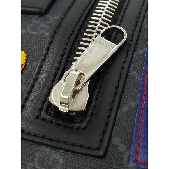 Gucci Courier GG Supreme Messenger Bag Shoulder - Picture 8 of 9